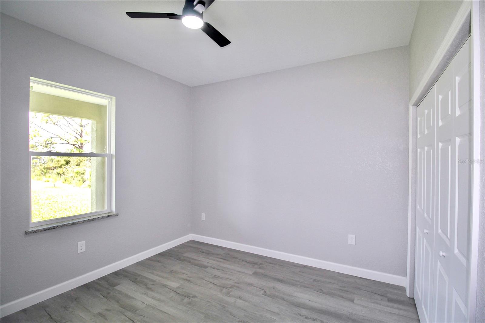 Image 26 of 33 For 4631 Mignon Drive