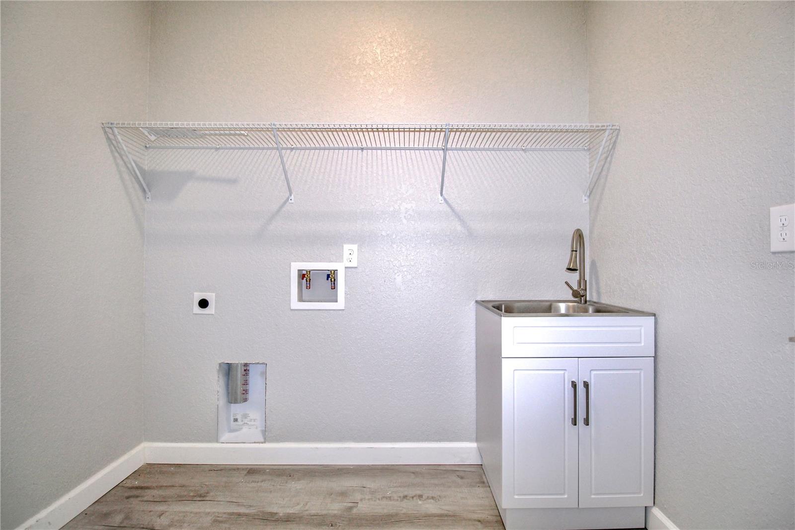 Image 30 of 33 For 4631 Mignon Drive