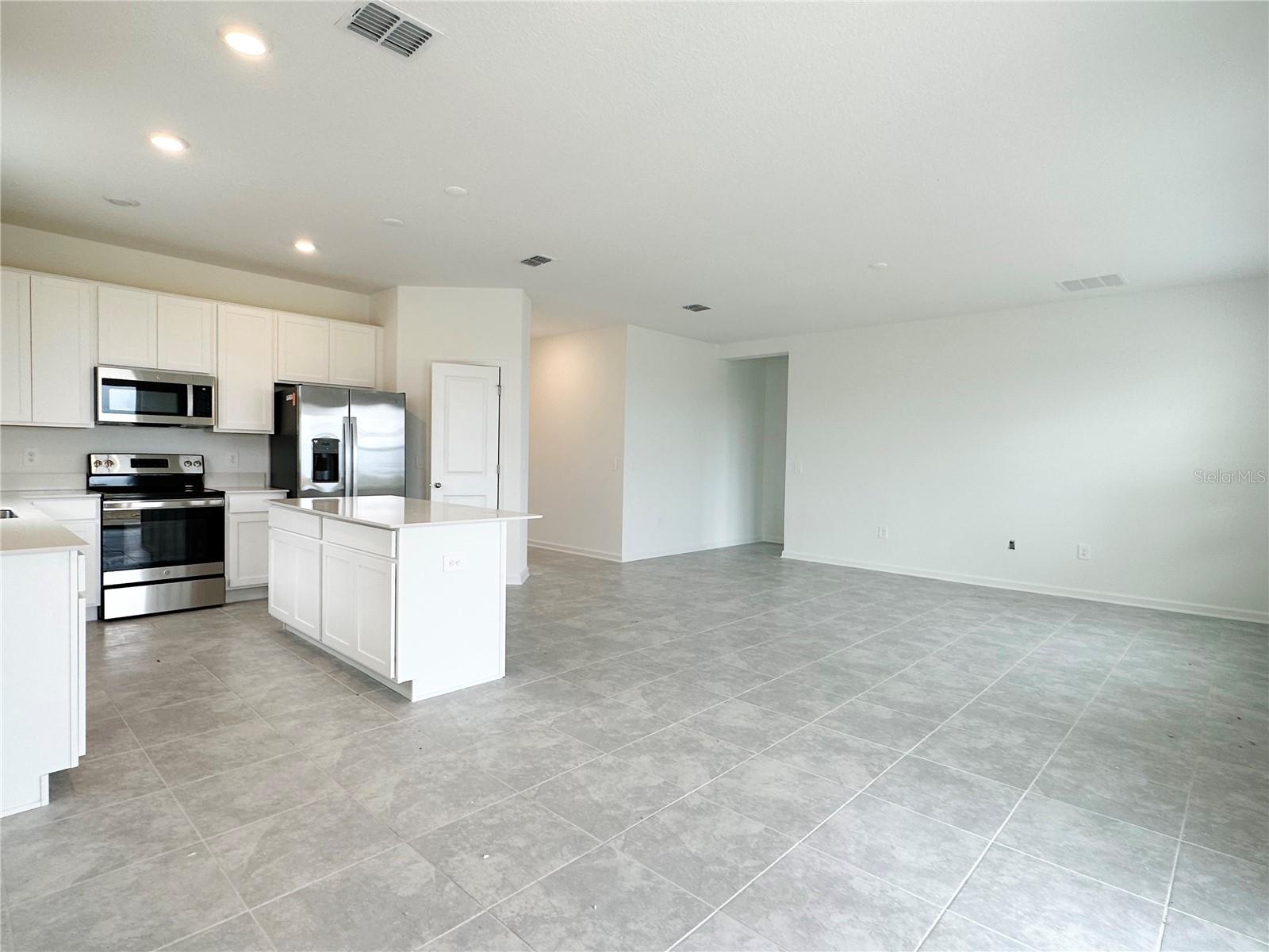 Image 5 of 22 For 700 Daring Drive