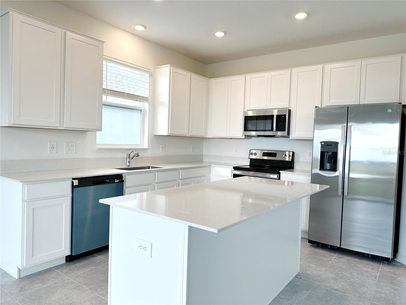 Image 7 of 22 For 700 Daring Drive