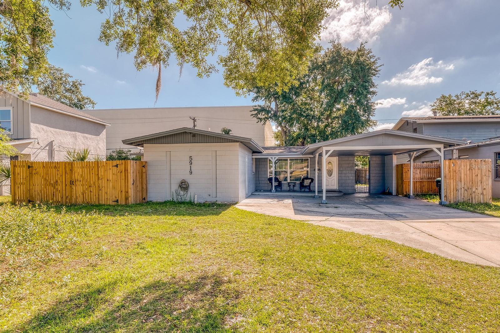 Listing photo id 25 for 5919 Luzon Drive