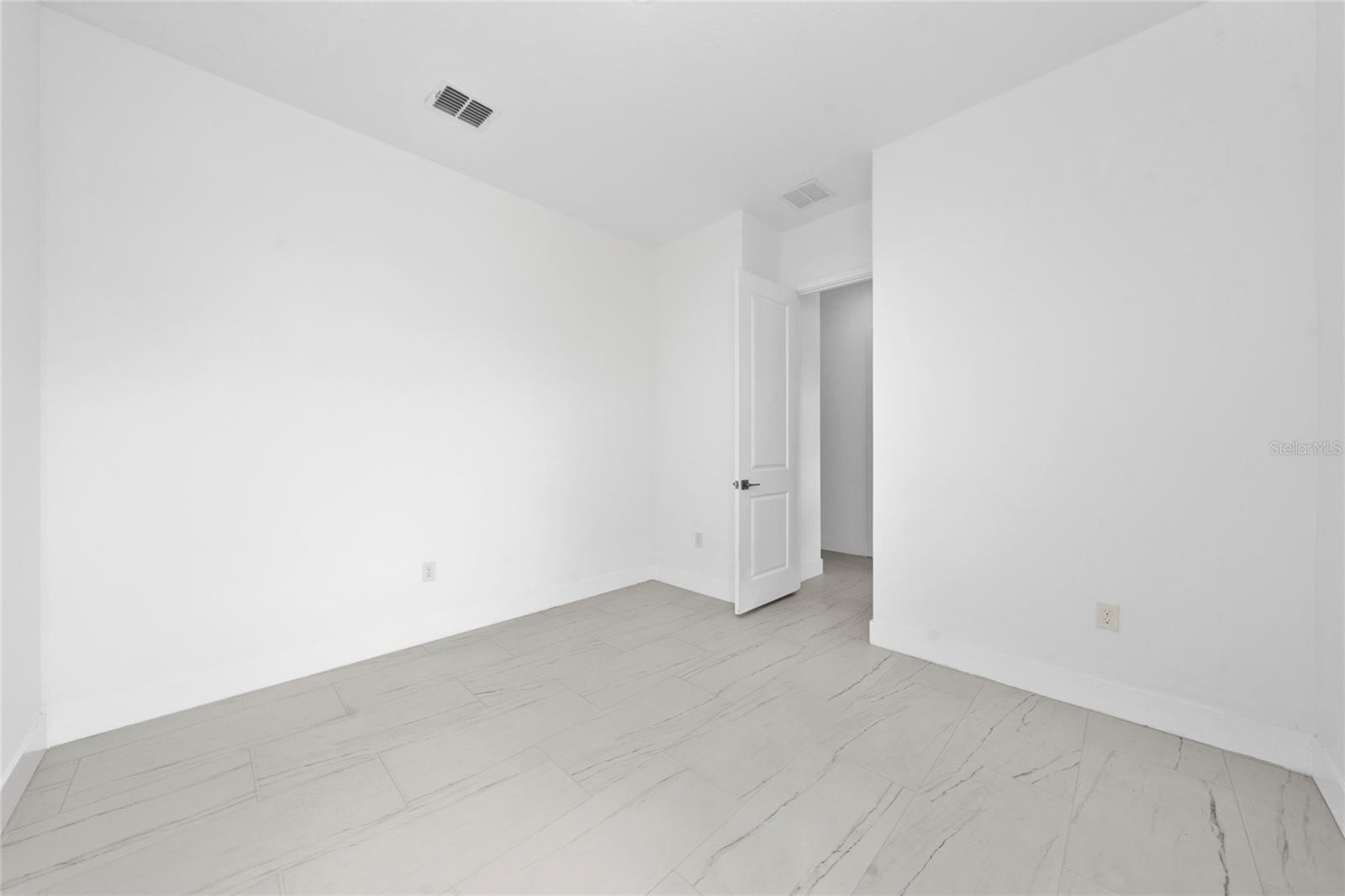 Image 26 of 35 For 18561 Sabal Street