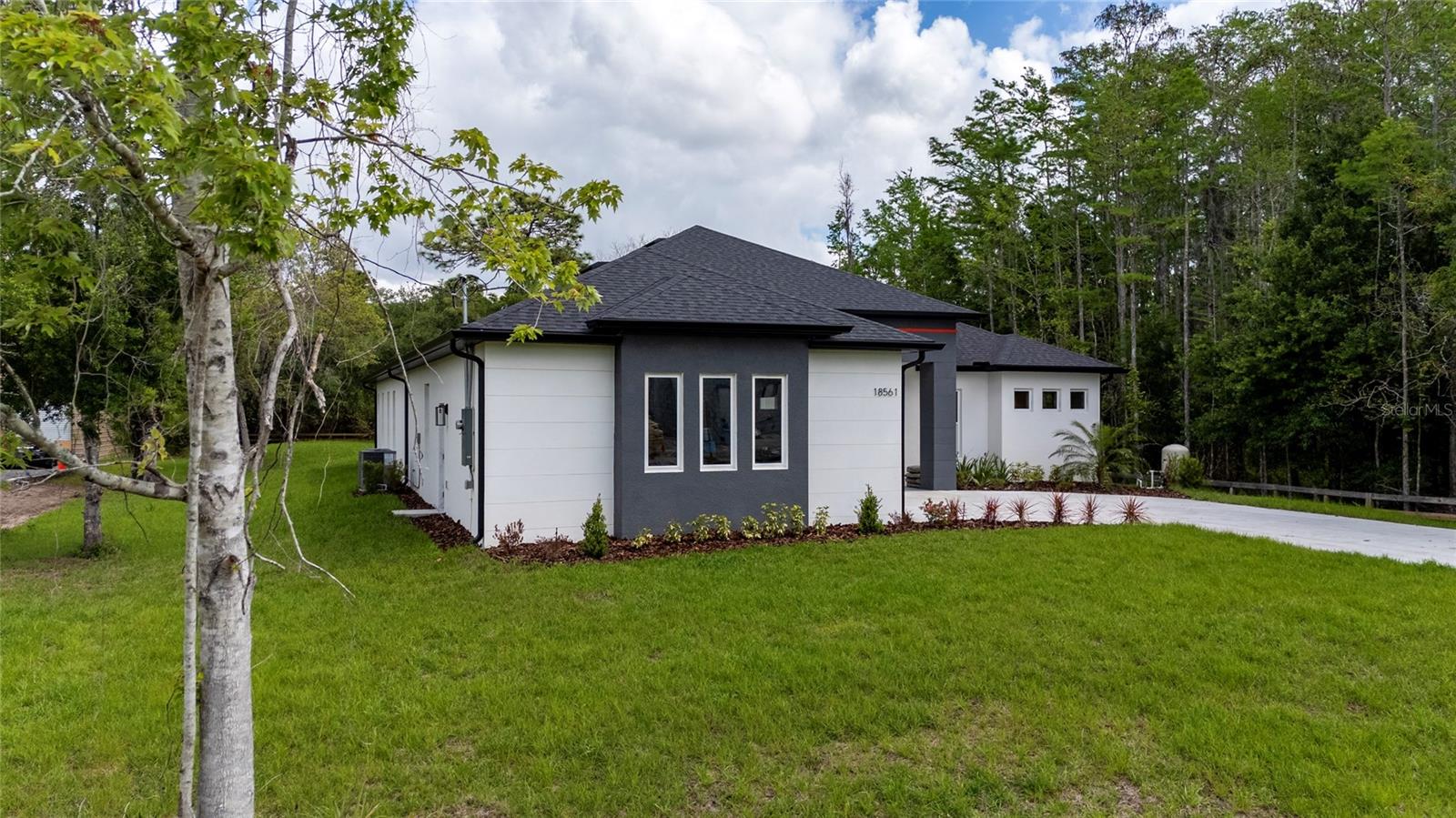 Image 3 of 35 For 18561 Sabal Street