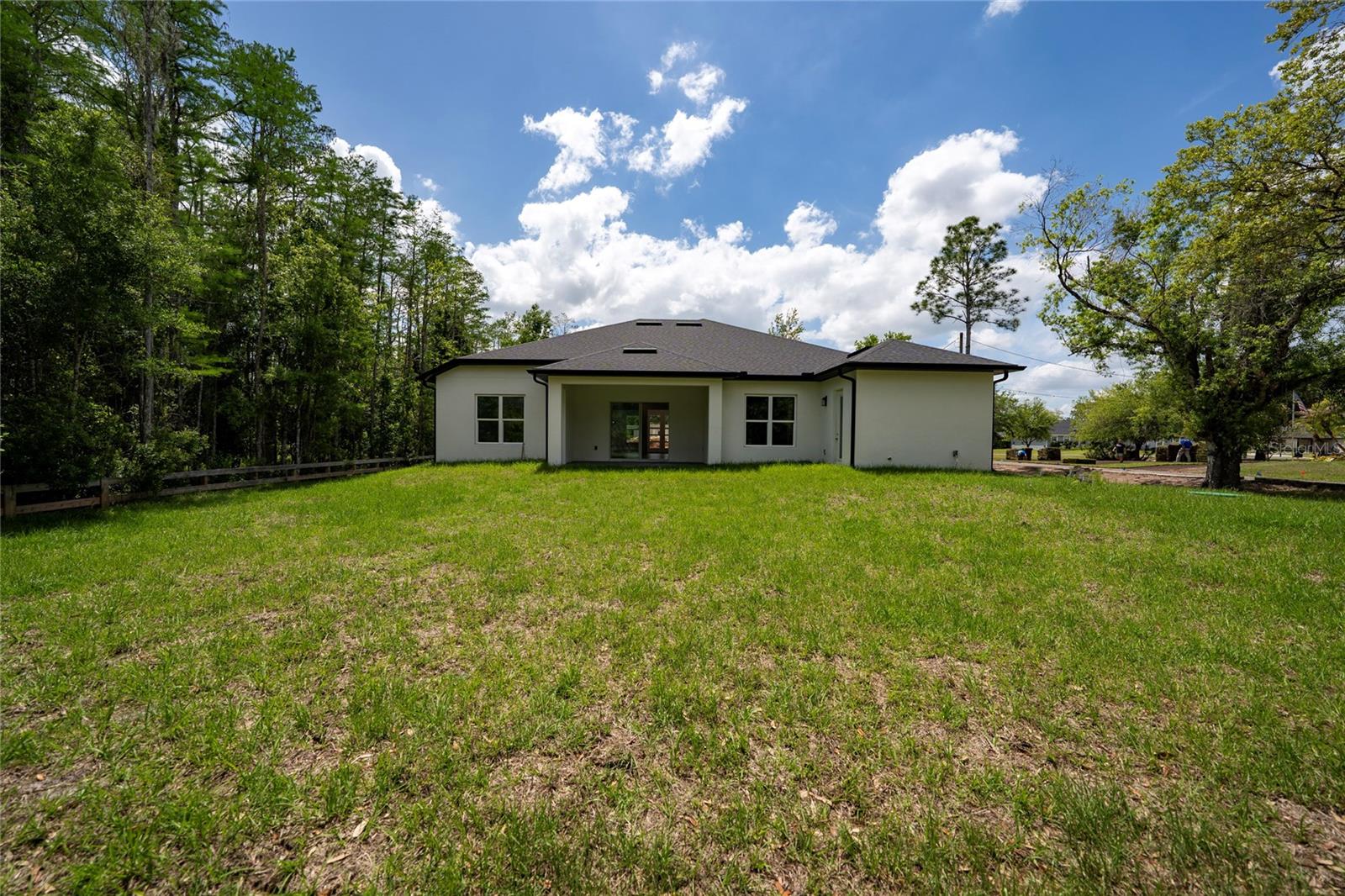 Image 32 of 35 For 18561 Sabal Street