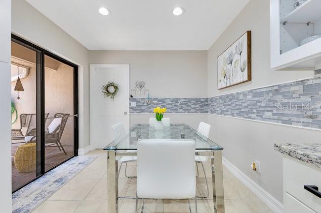 Image 3 of 14 For 8035 Bayside View Drive