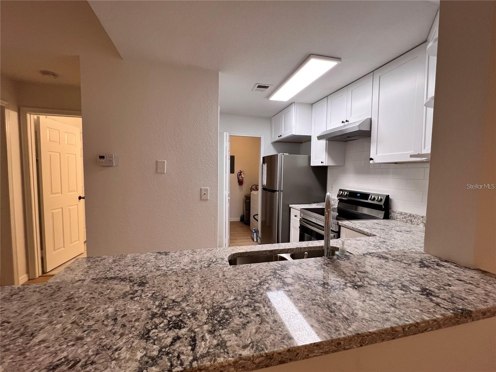 Image 5 of 24 For 7511 Seurat Street 10301