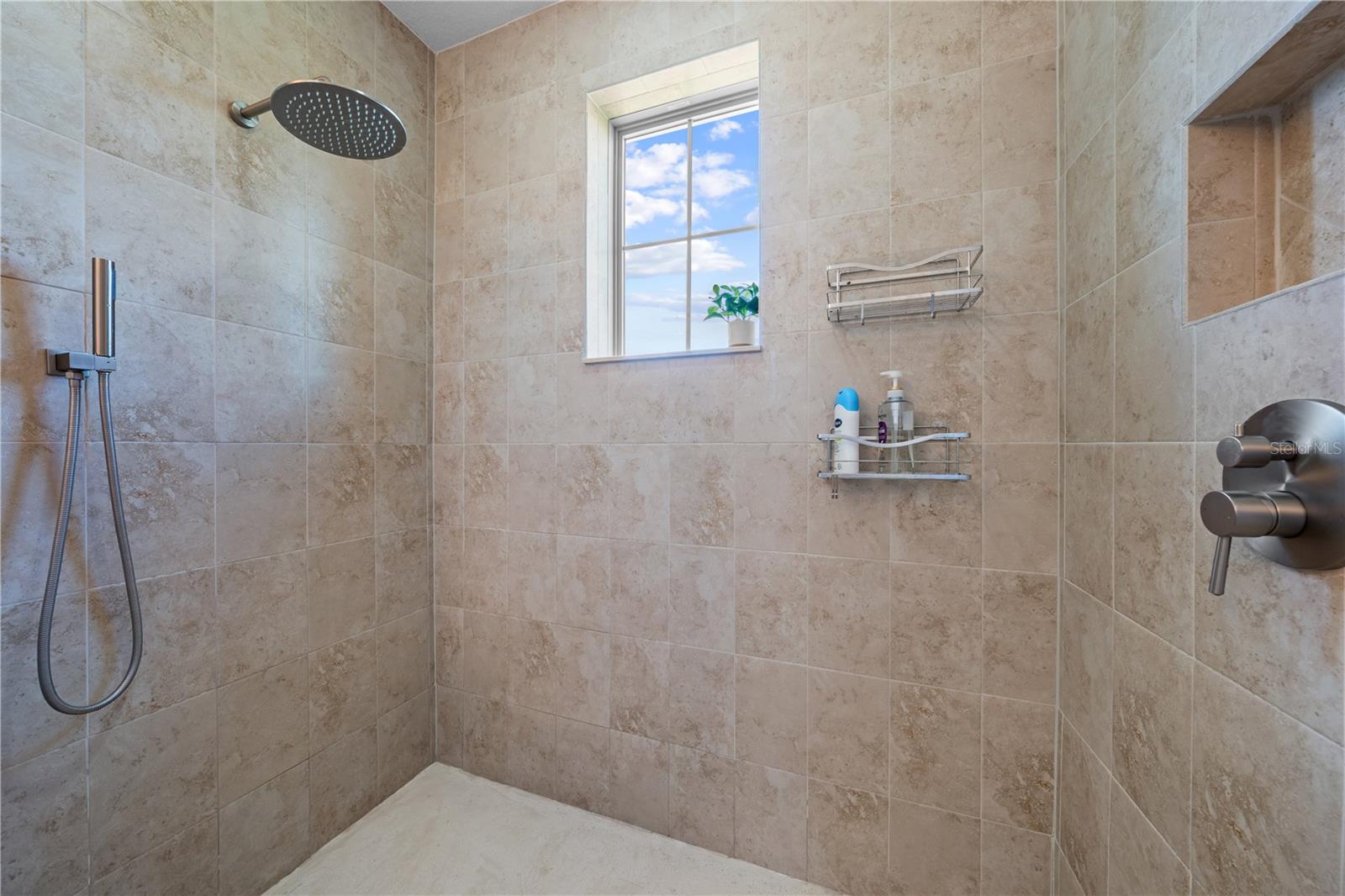 Image 18 of 100 For 14100 Tarvin Street