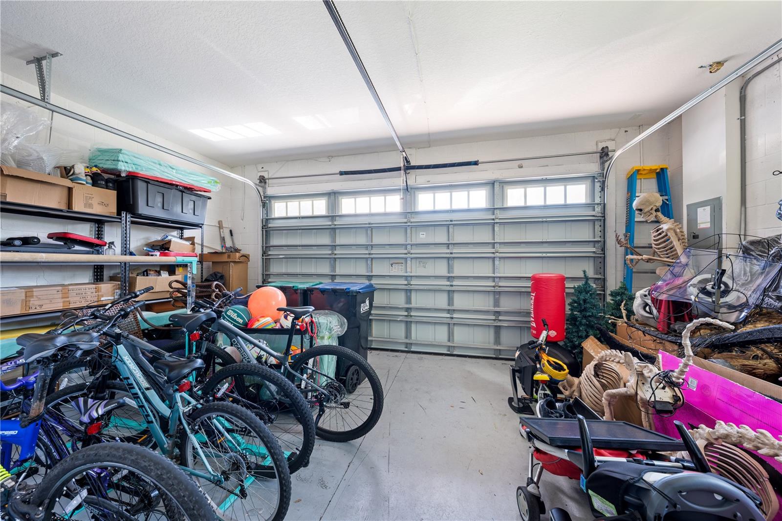 Image 35 of 100 For 14100 Tarvin Street