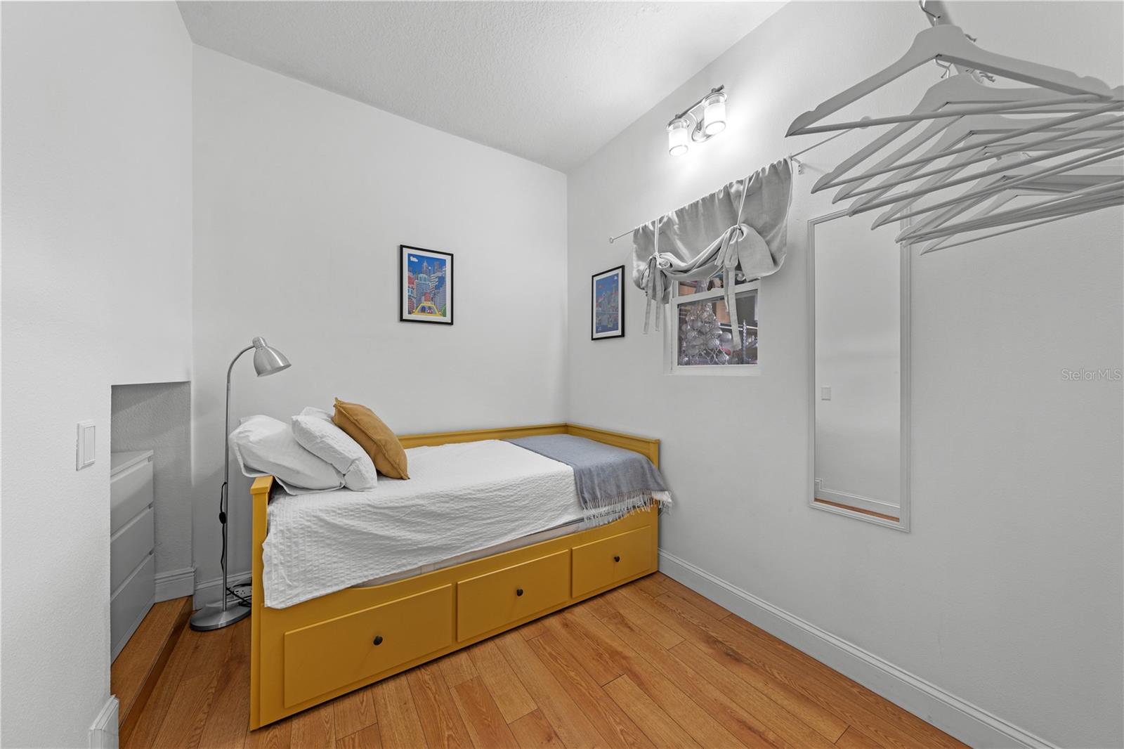 Image 37 of 100 For 14100 Tarvin Street