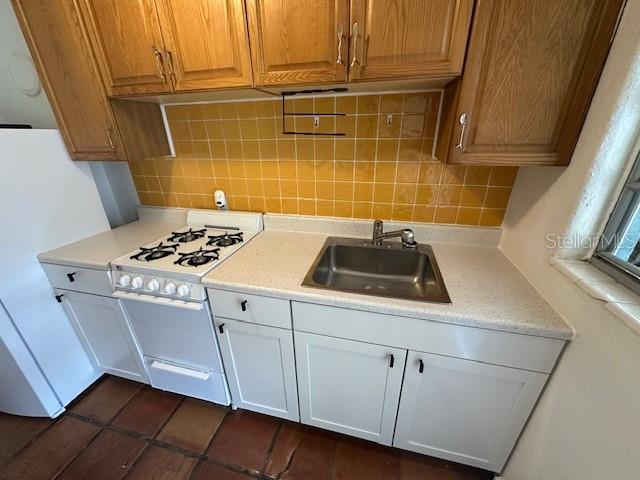 Image 10 of 15 For 2120 Washington Street