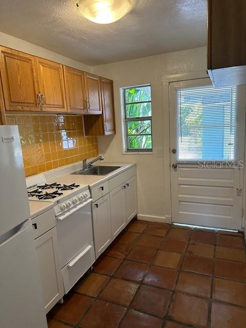 Image 11 of 15 For 2120 Washington Street