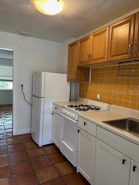 Image 9 of 15 For 2120 Washington Street