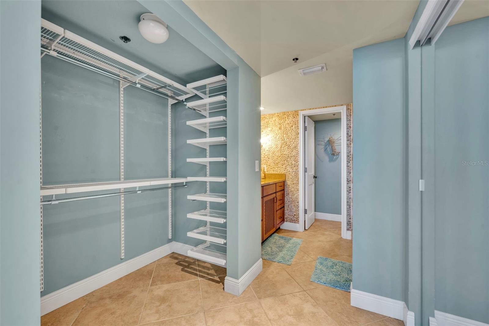 Image 20 of 42 For 257 Minorca Beach Way  406