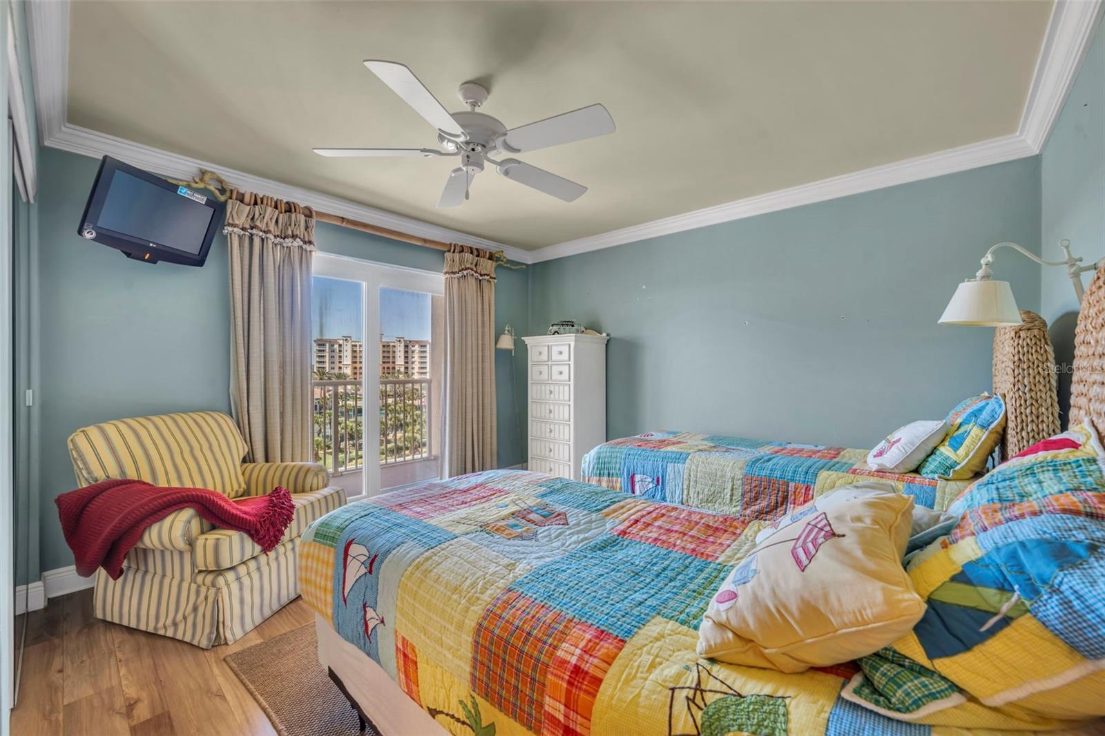 Image 23 of 42 For 257 Minorca Beach Way  406