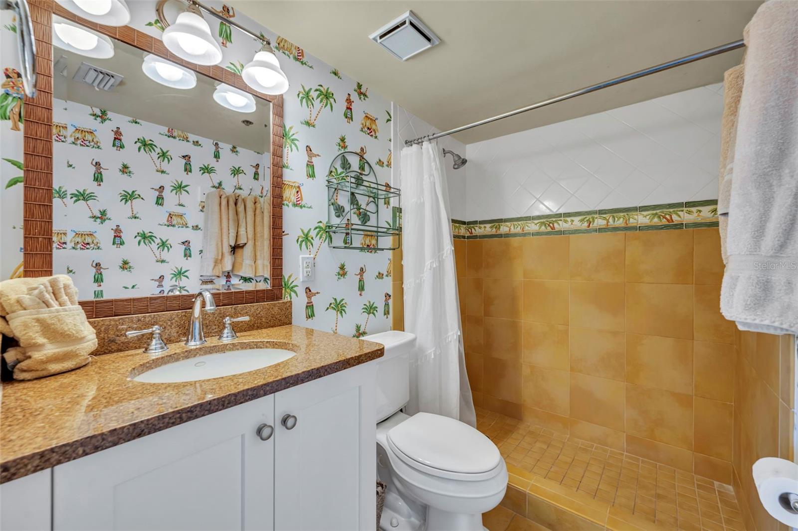 Image 24 of 42 For 257 Minorca Beach Way  406