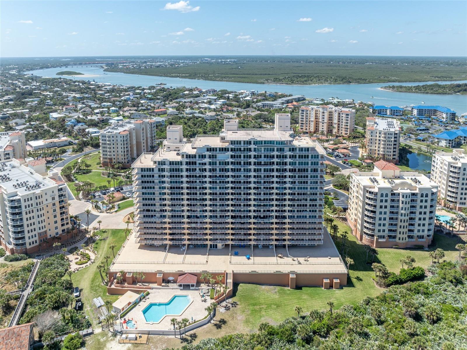 Image 32 of 42 For 257 Minorca Beach Way  406