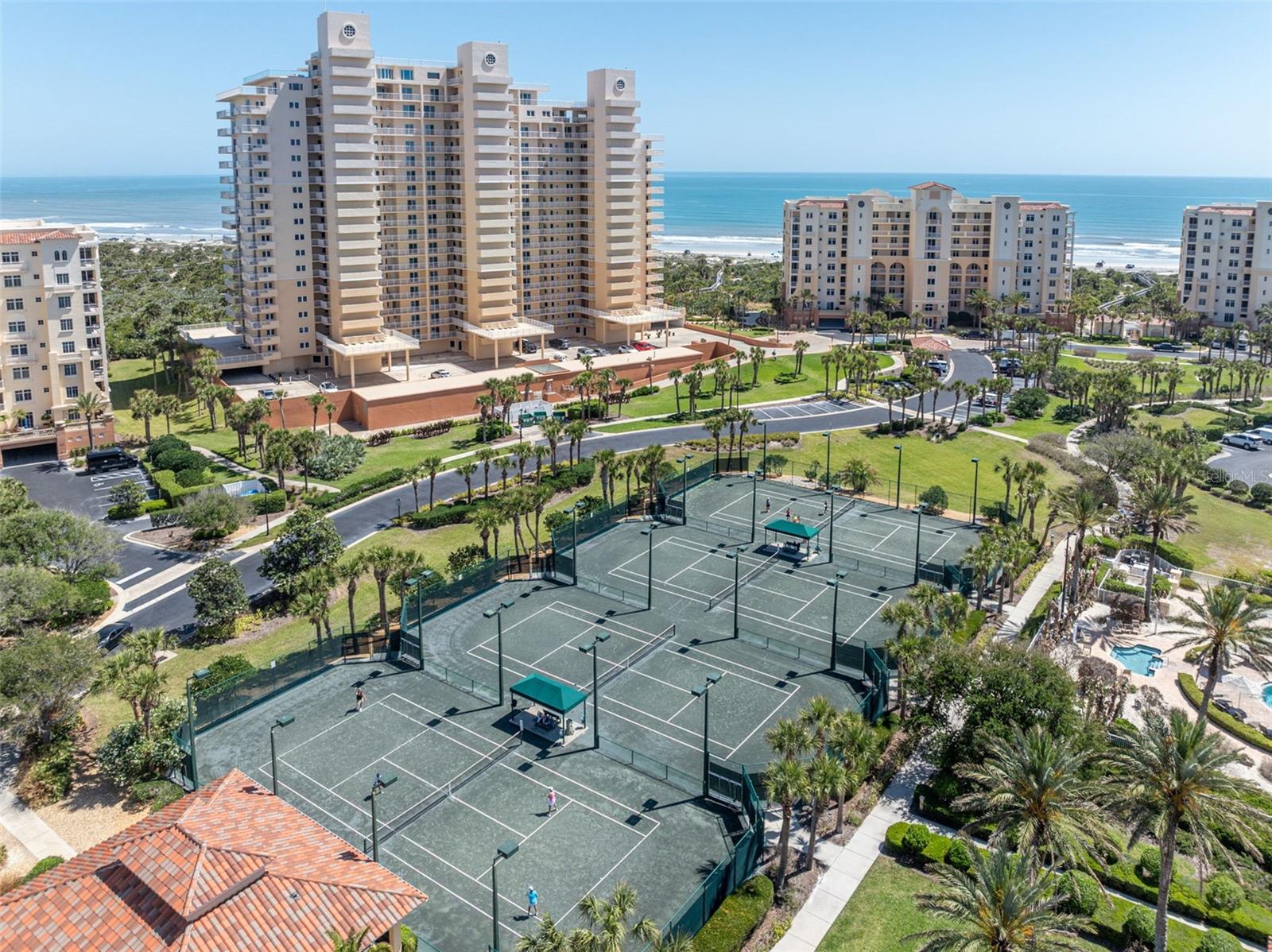 Image 33 of 42 For 257 Minorca Beach Way  406