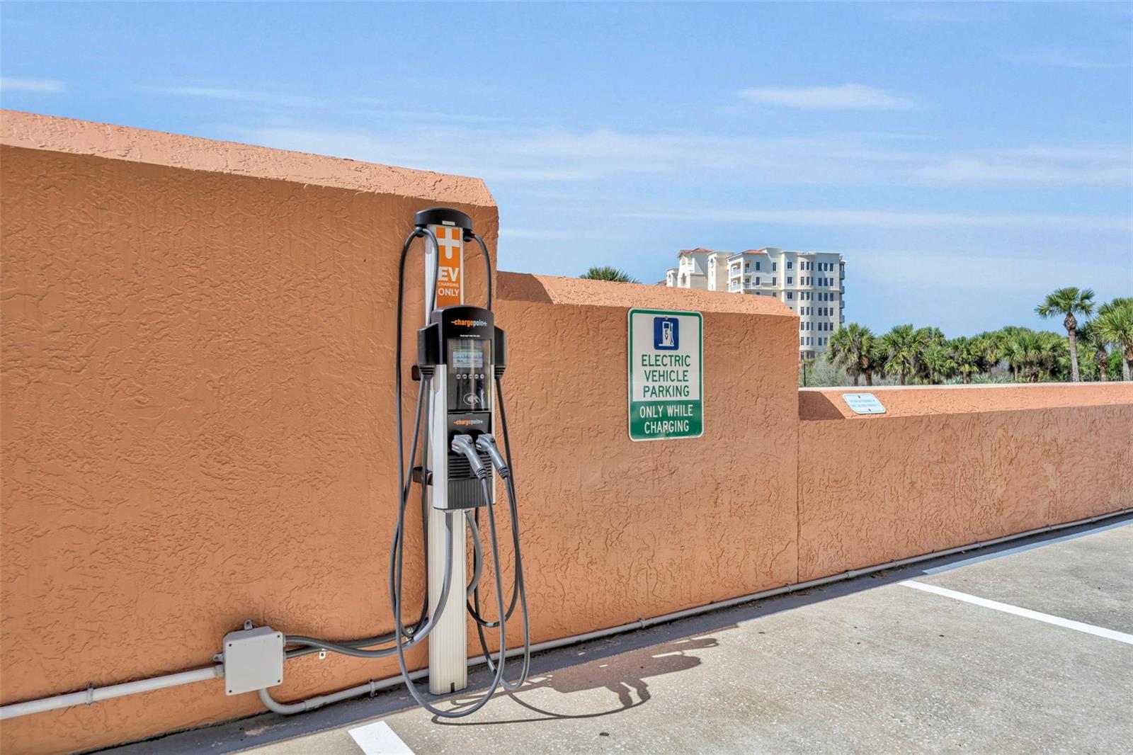 Image 40 of 42 For 257 Minorca Beach Way  406