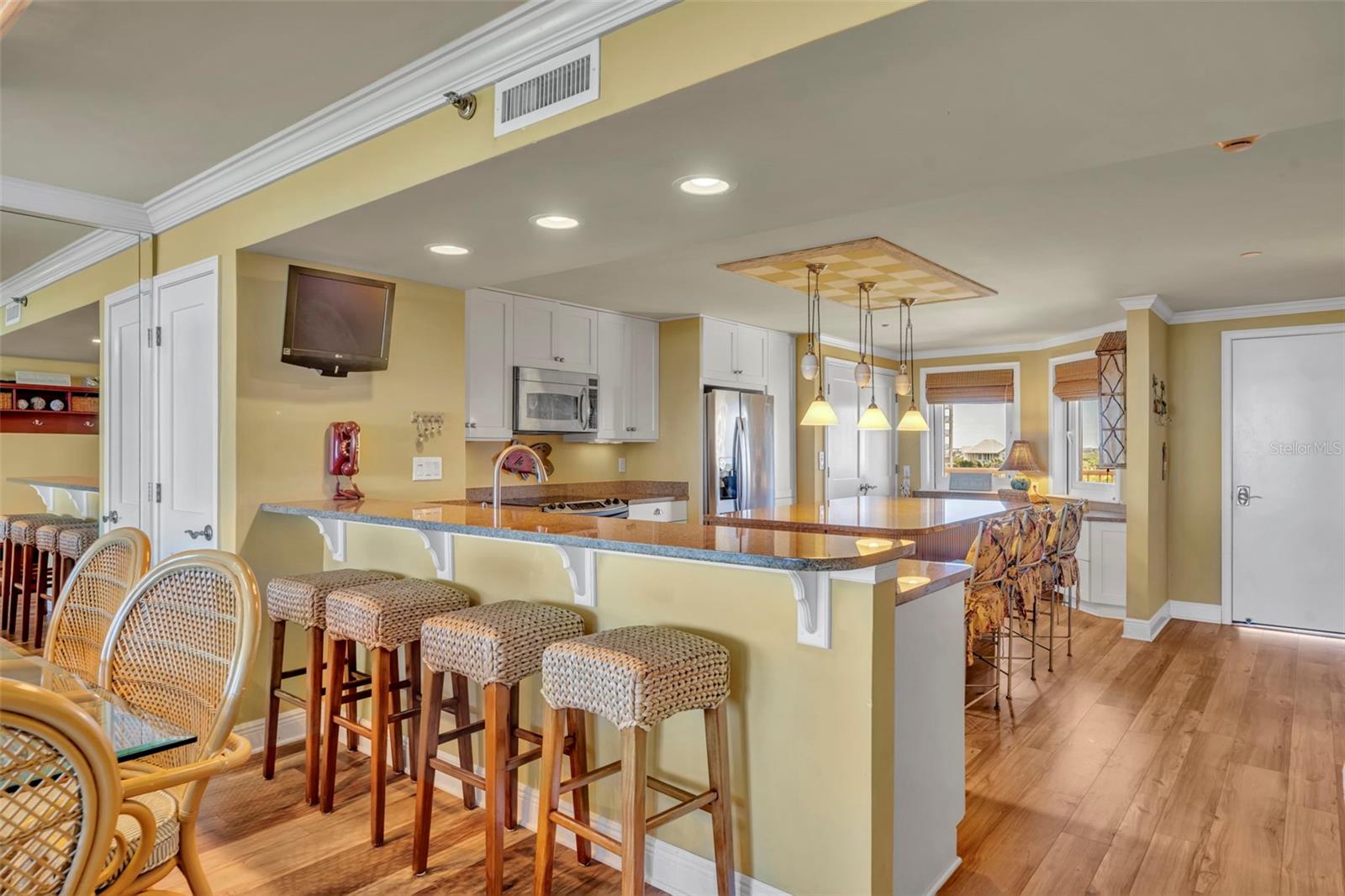 Image 5 of 42 For 257 Minorca Beach Way  406