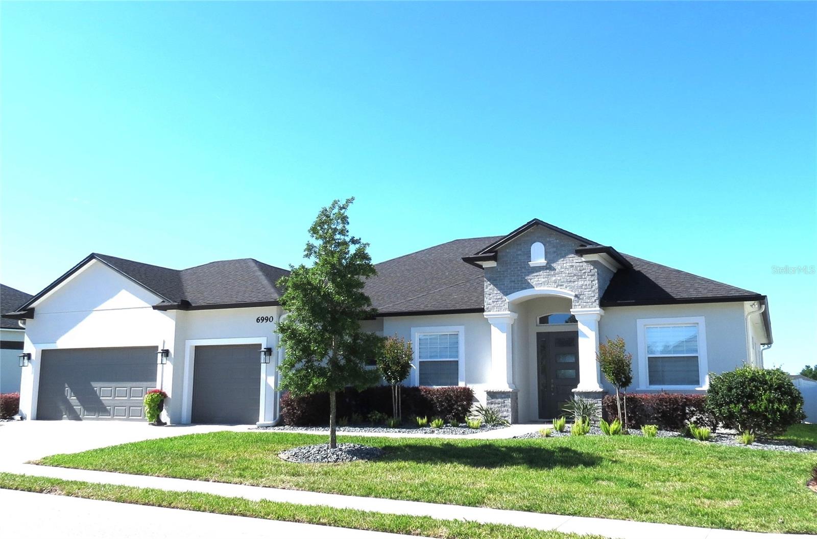 Image 2 of 46 For 6990 Bentridge Drive