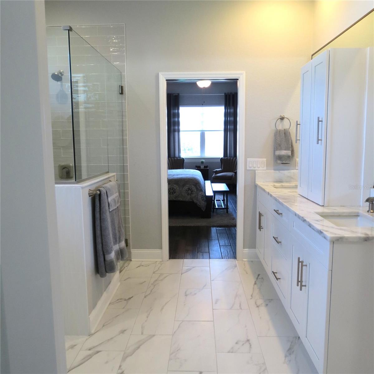 Image 22 of 46 For 6990 Bentridge Drive