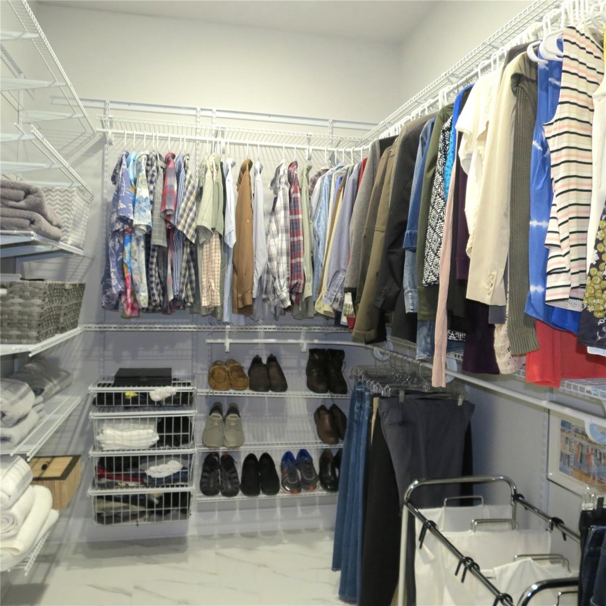 Image 23 of 46 For 6990 Bentridge Drive