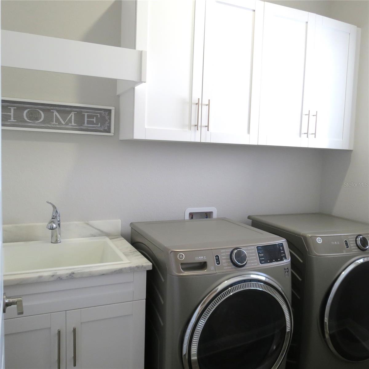 Image 25 of 46 For 6990 Bentridge Drive