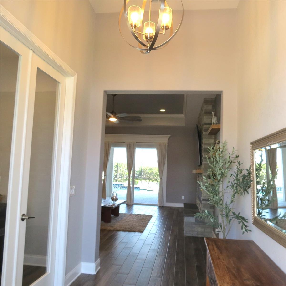 Image 3 of 46 For 6990 Bentridge Drive