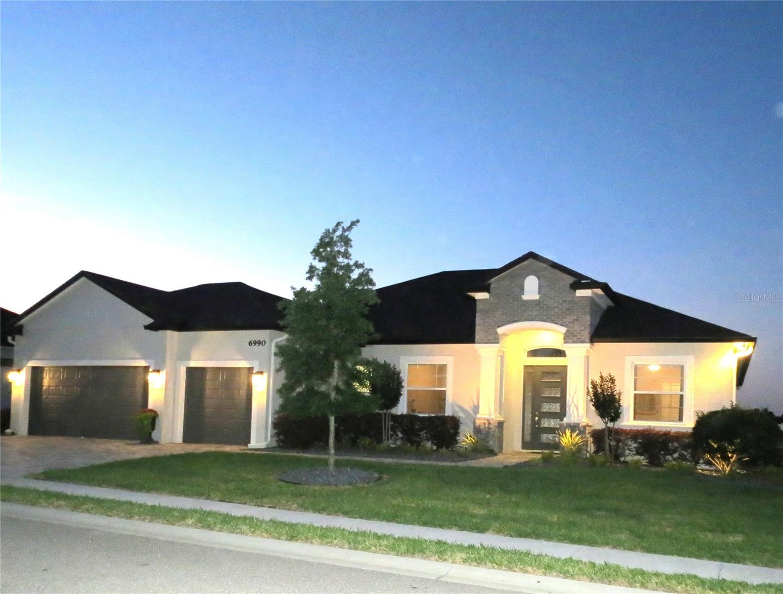 Image 44 of 46 For 6990 Bentridge Drive