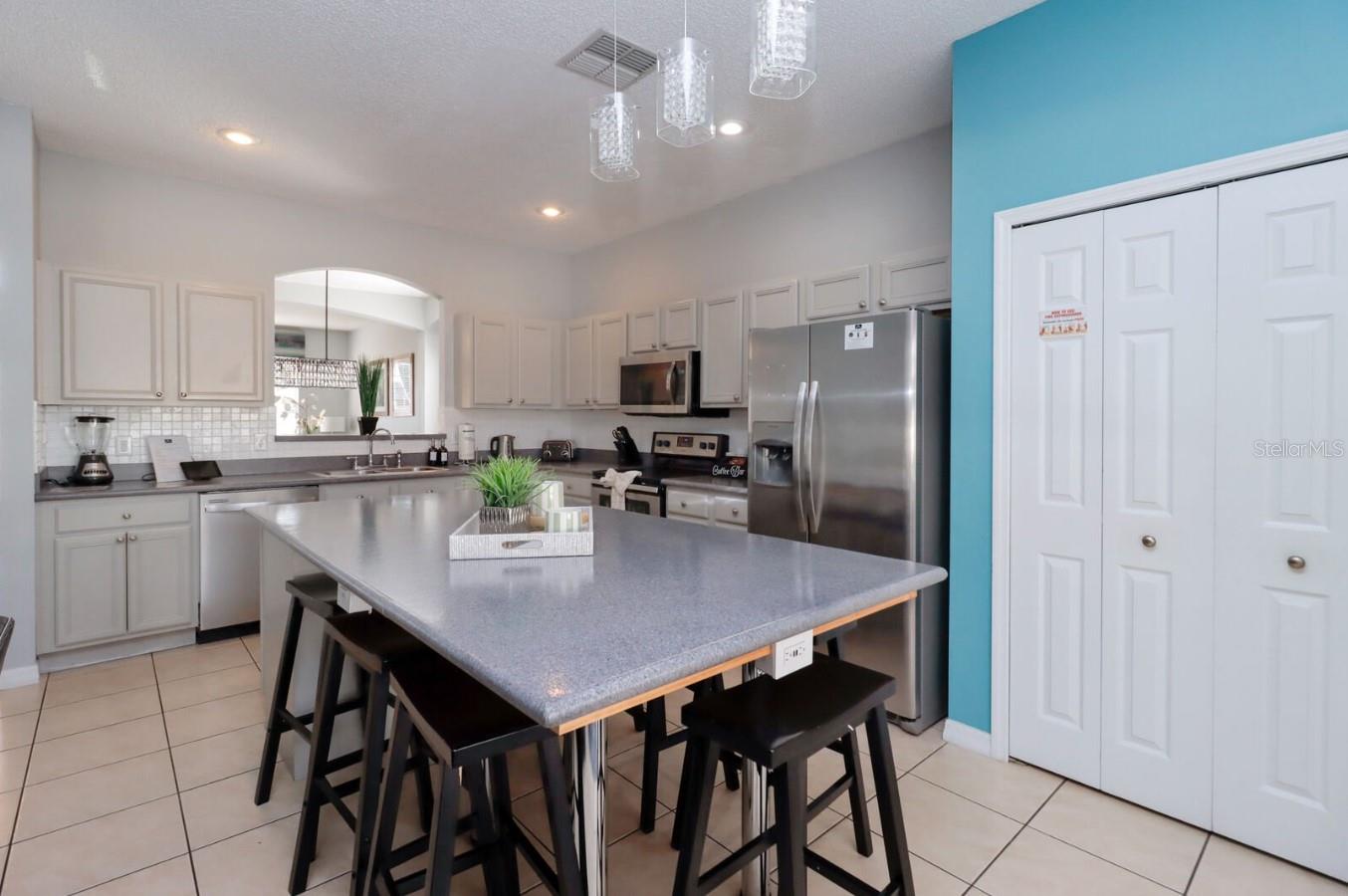 Image 17 of 35 For 1315 Seasons Boulevard