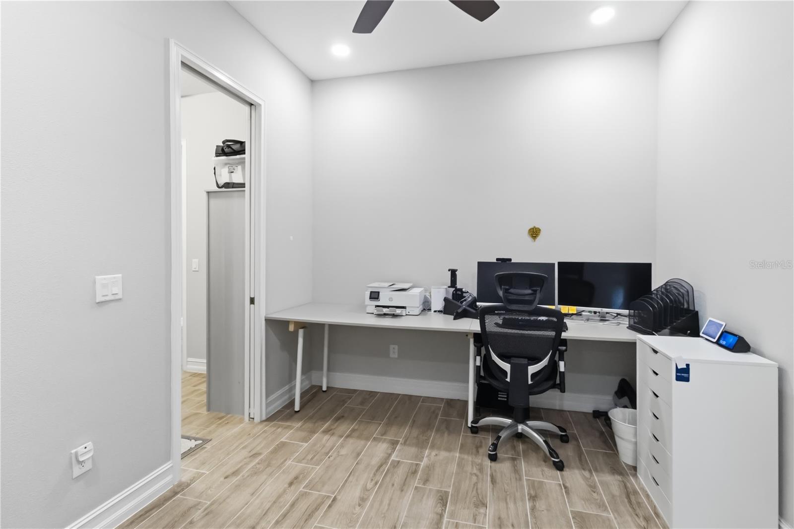 Image 17 of 50 For 3018 Cordoba Ranch Boulevard