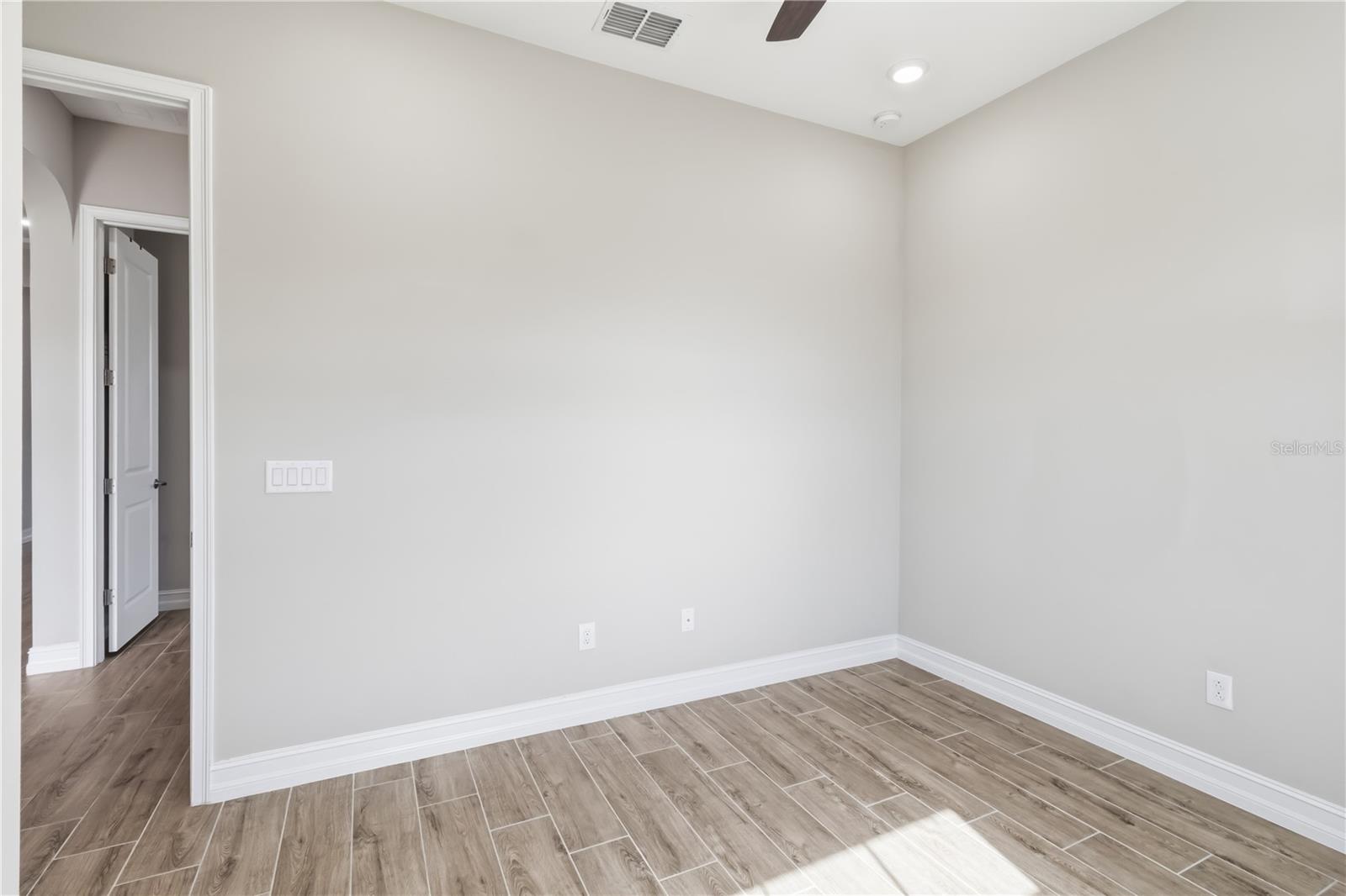 Image 30 of 50 For 3018 Cordoba Ranch Boulevard