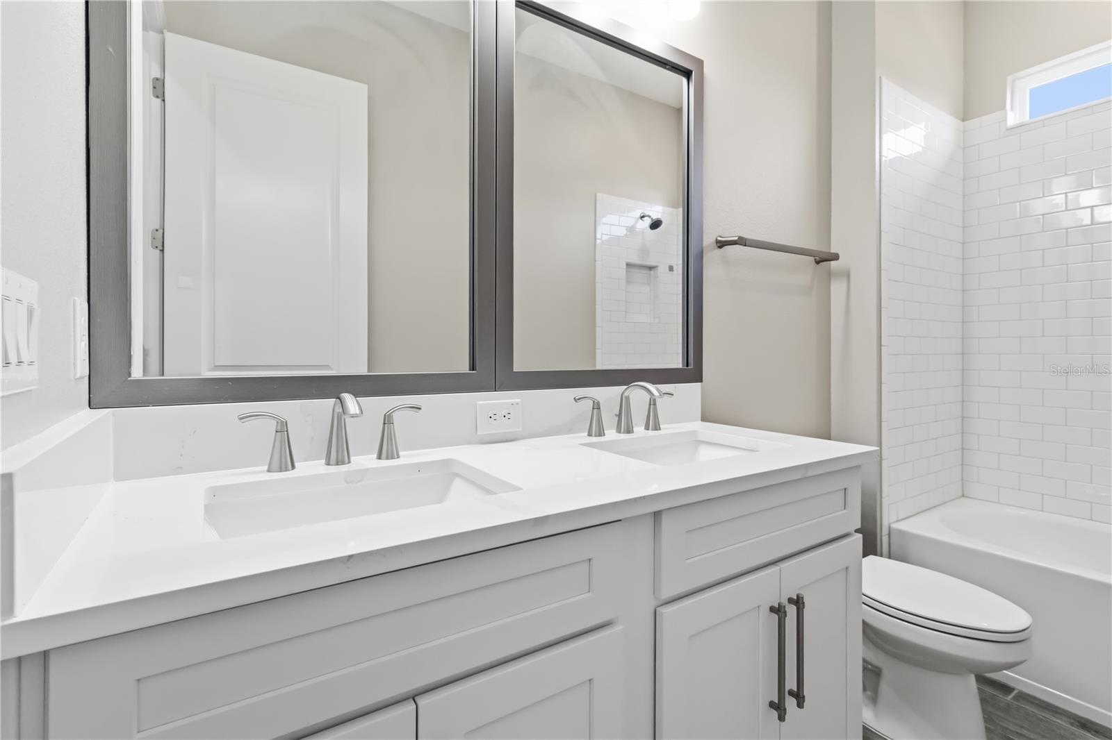 Image 32 of 50 For 3018 Cordoba Ranch Boulevard