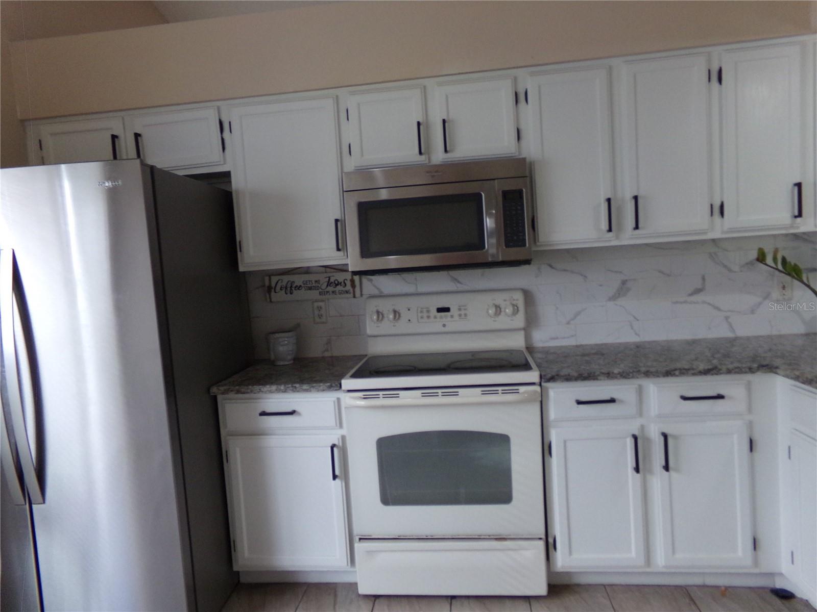 Image 10 of 31 For 1041 Kelsey Ave