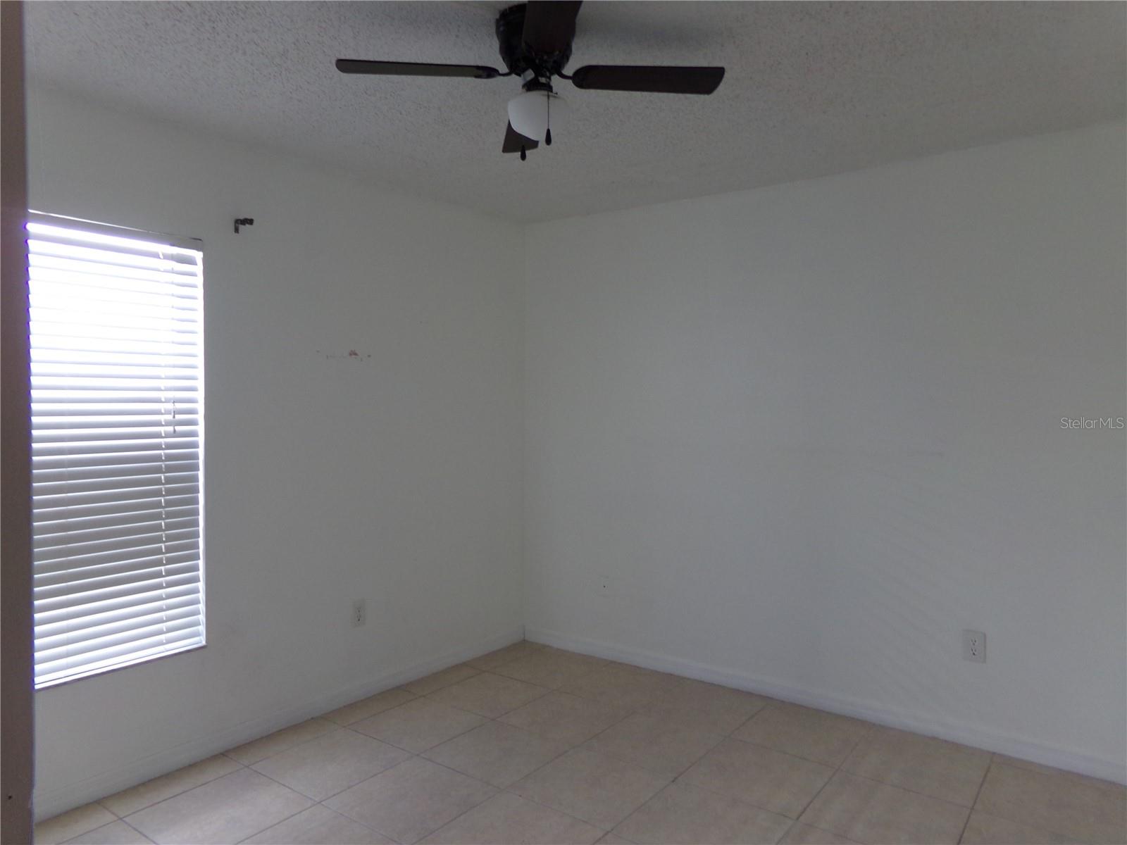 Image 20 of 31 For 1041 Kelsey Ave