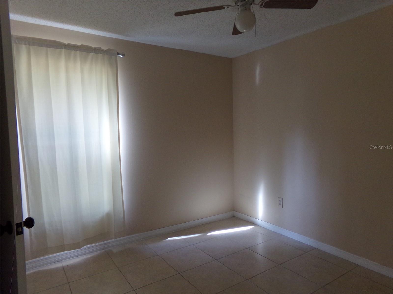 Image 22 of 31 For 1041 Kelsey Ave