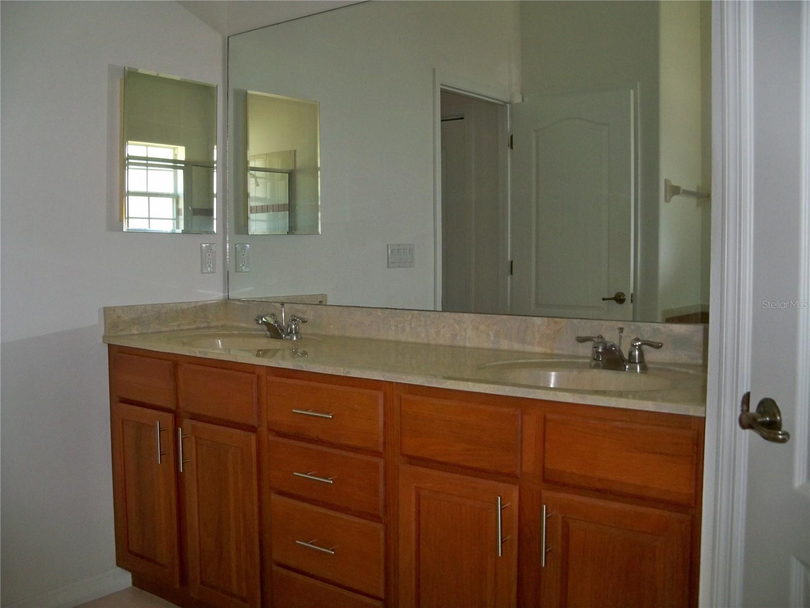 Image 8 of 26 For 9709 Spring Lake Drive