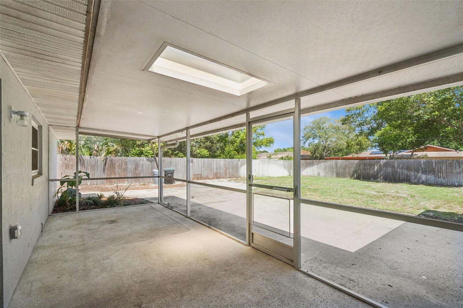 Image 16 of 18 For 8559 Tansy Drive