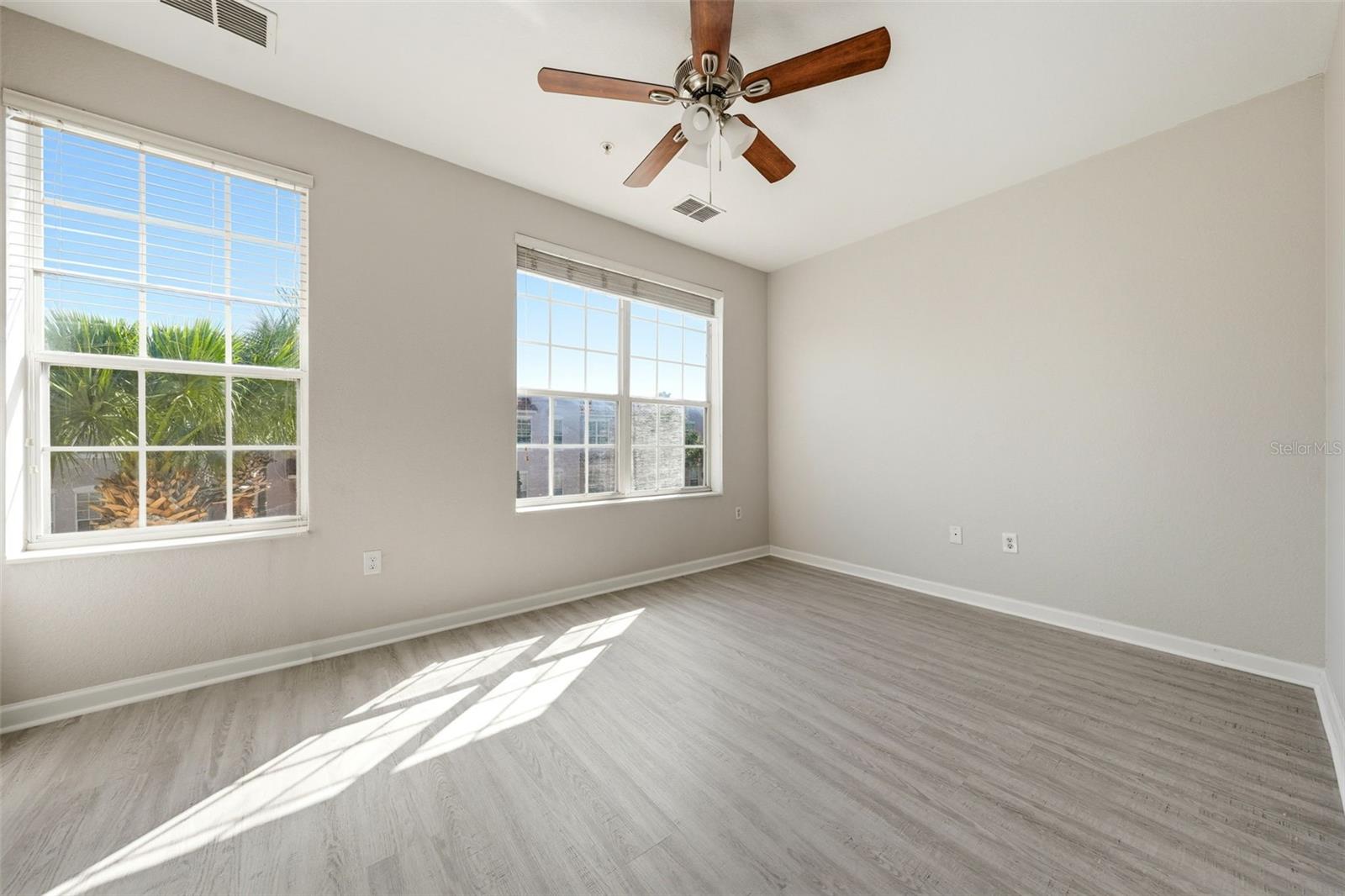 Image 22 of 42 For 4845 Tidecrest Avenue 146