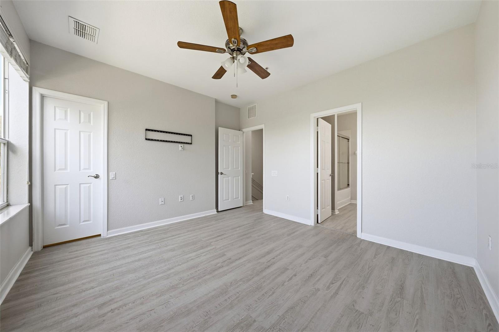 Image 24 of 42 For 4845 Tidecrest Avenue 146