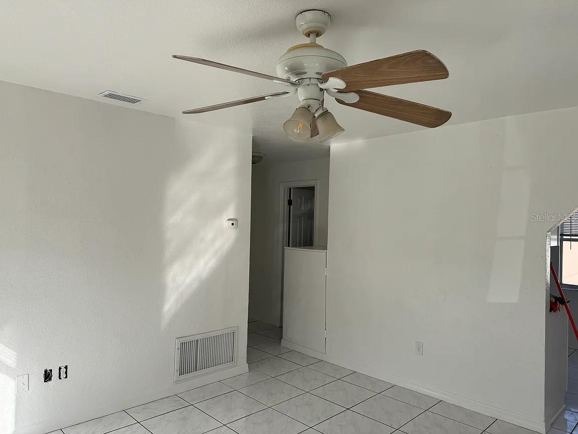 Image 9 of 18 For 7101 15th Street N