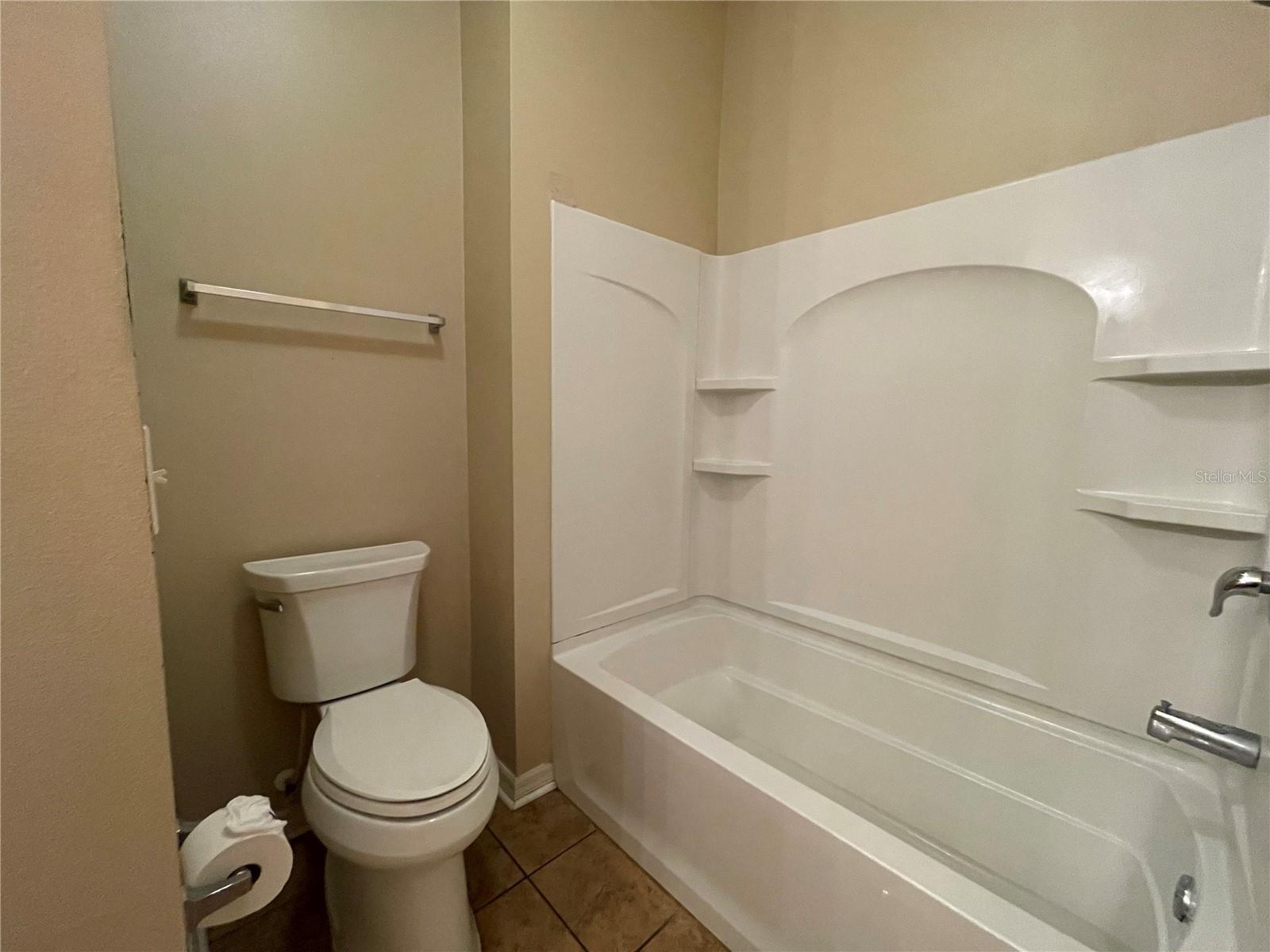 Image 19 of 23 For 10026 Weathers Loop