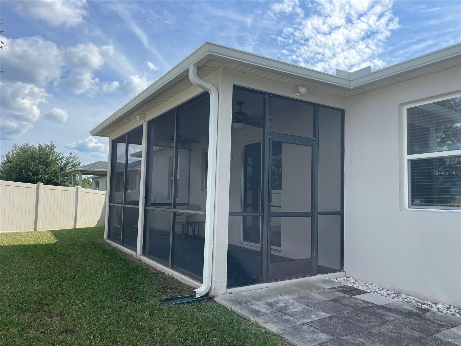 Image 20 of 23 For 10026 Weathers Loop