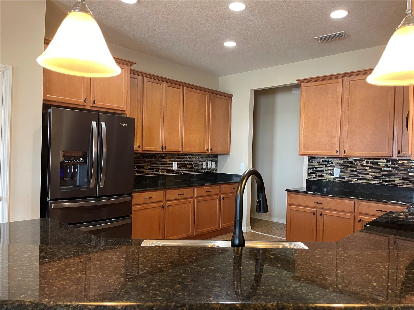 Image 3 of 23 For 10026 Weathers Loop