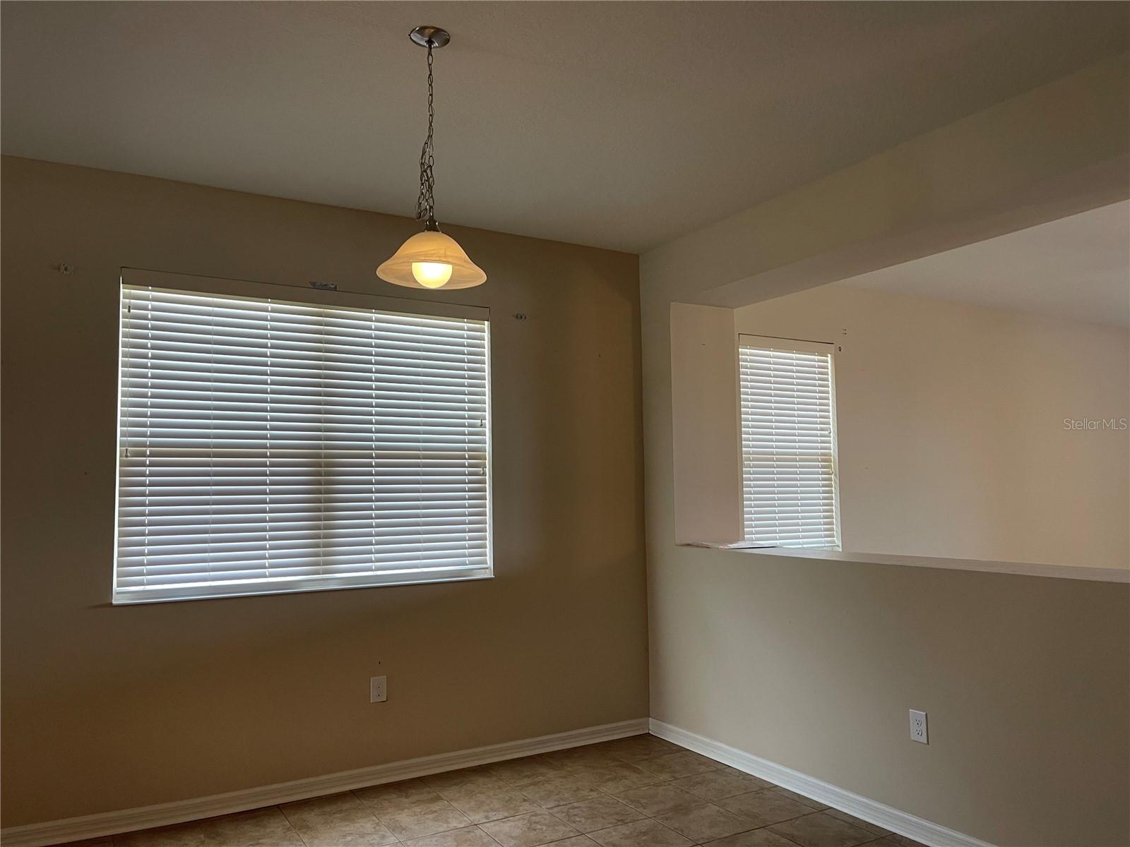 Image 7 of 23 For 10026 Weathers Loop