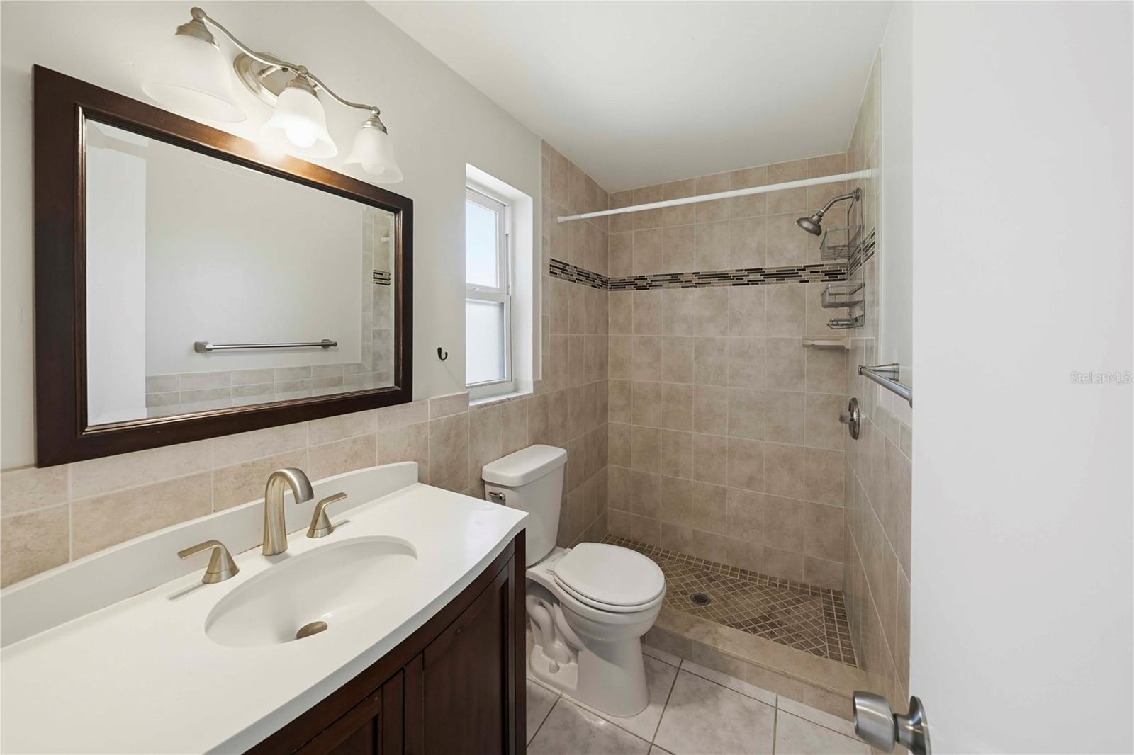 Image 7 of 9 For 1306 Moreland Drive