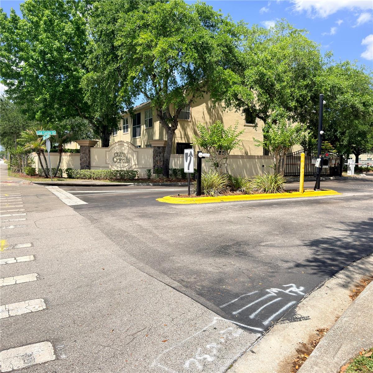 Image 27 of 39 For 2853 Club Cortile Circle