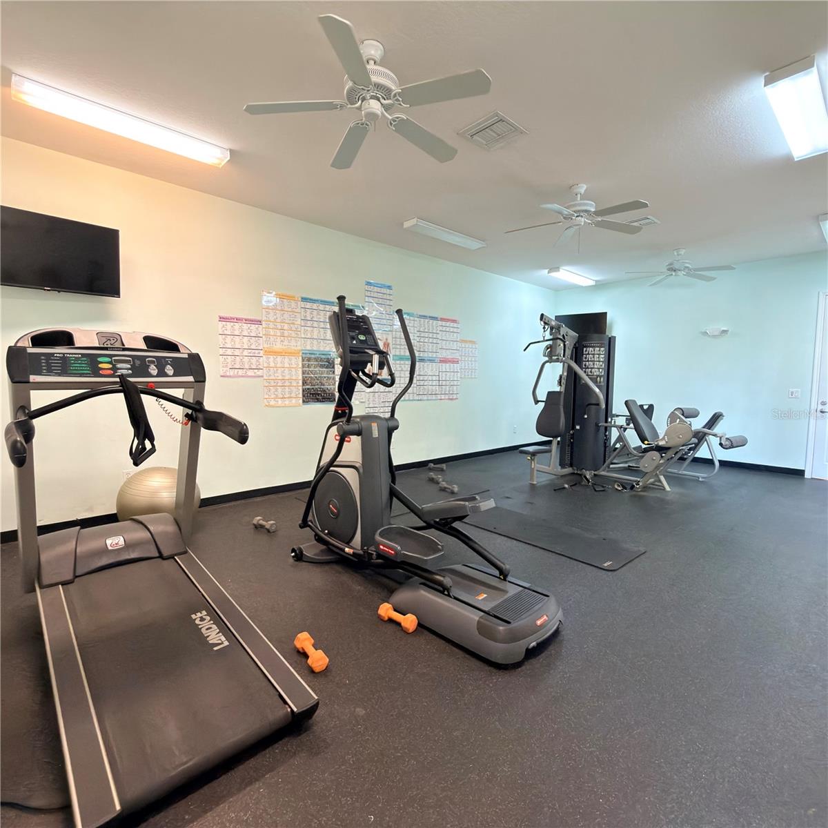 Image 33 of 39 For 2853 Club Cortile Circle