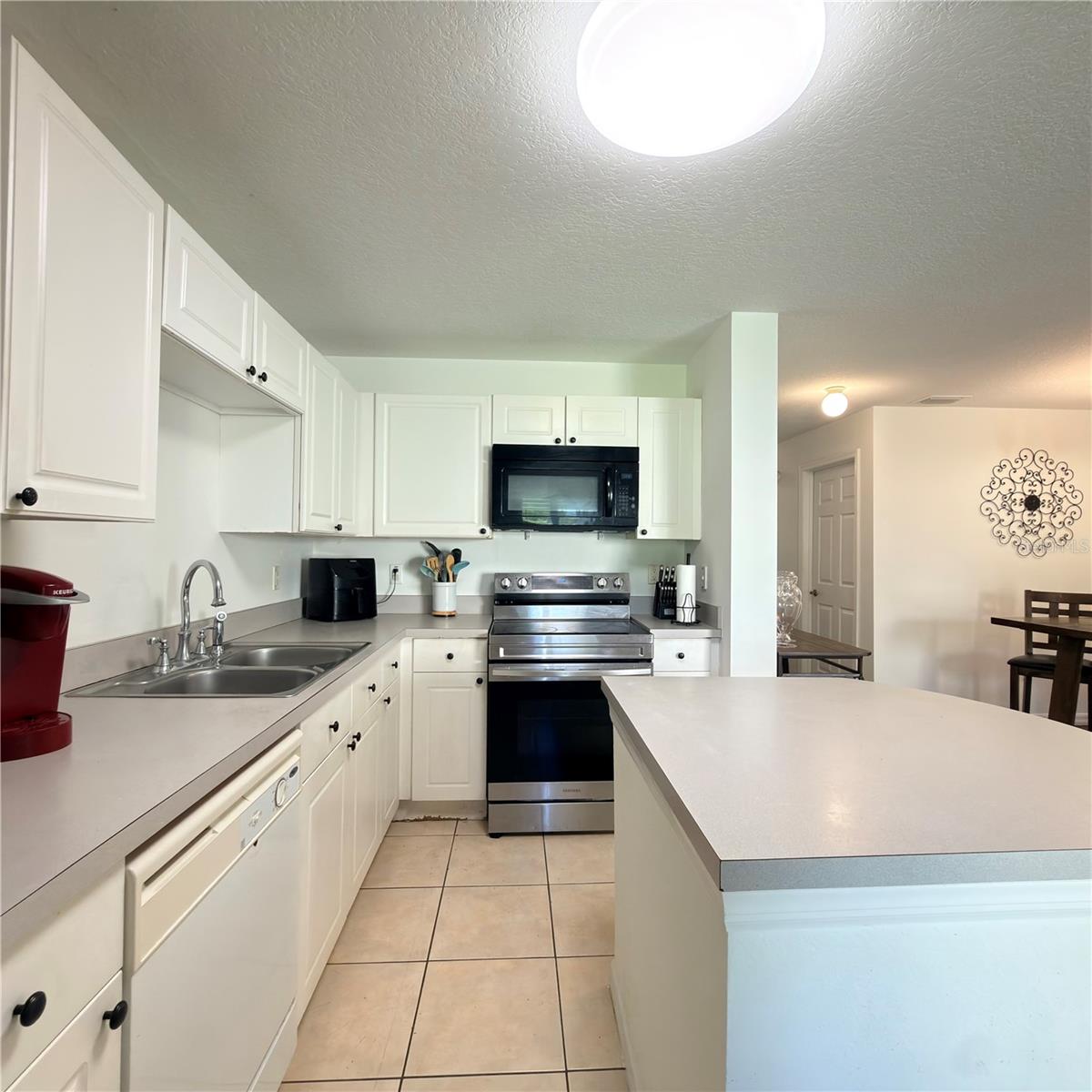 Image 6 of 39 For 2853 Club Cortile Circle