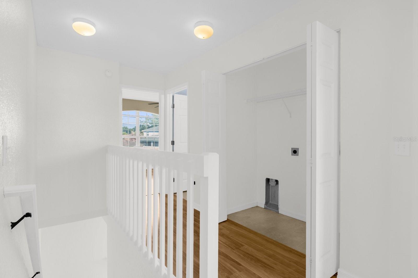 Image 11 of 33 For 5090 122nd Boulevard